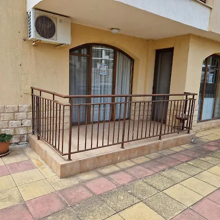 Aqua Dreams A4, Sveti Vlas , A Much Sought After Complex. 布尔加斯
