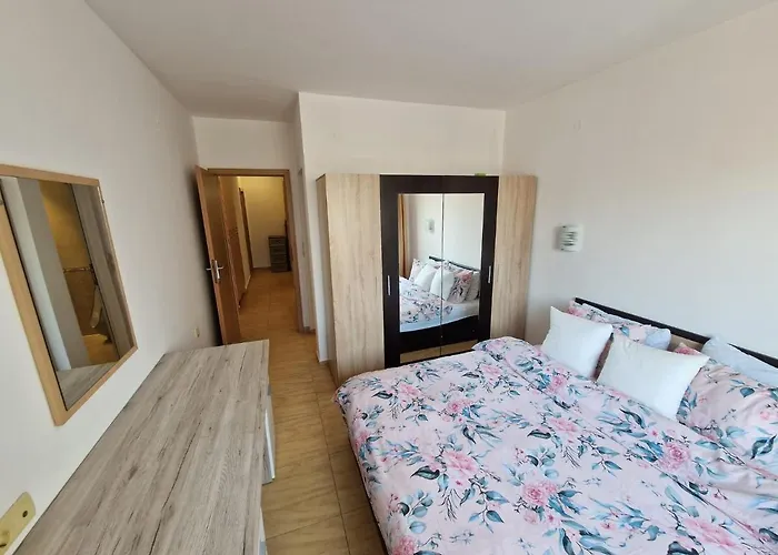 Aqua Dreams A4, Sveti Vlas , A Much Sought After Complex. شقة *