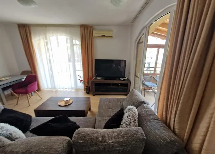 Aqua Dreams A4, Sveti Vlas , A Much Sought After Complex. بورغاس