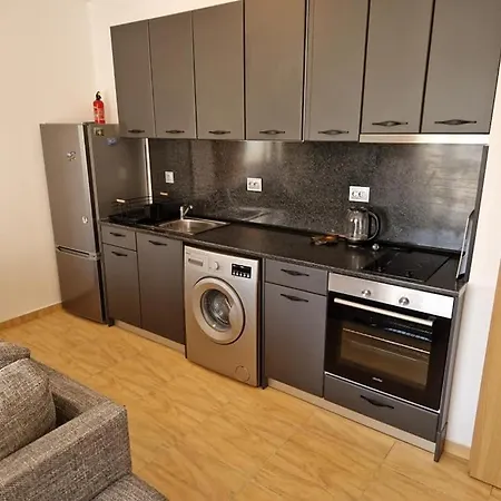 Apartamento Aqua Dreams A4, Sveti Vlas , A Much Sought After Complex. Burgas